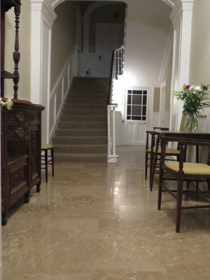 Devon View House Bed and Breakfast Youghal Eksteriør billede